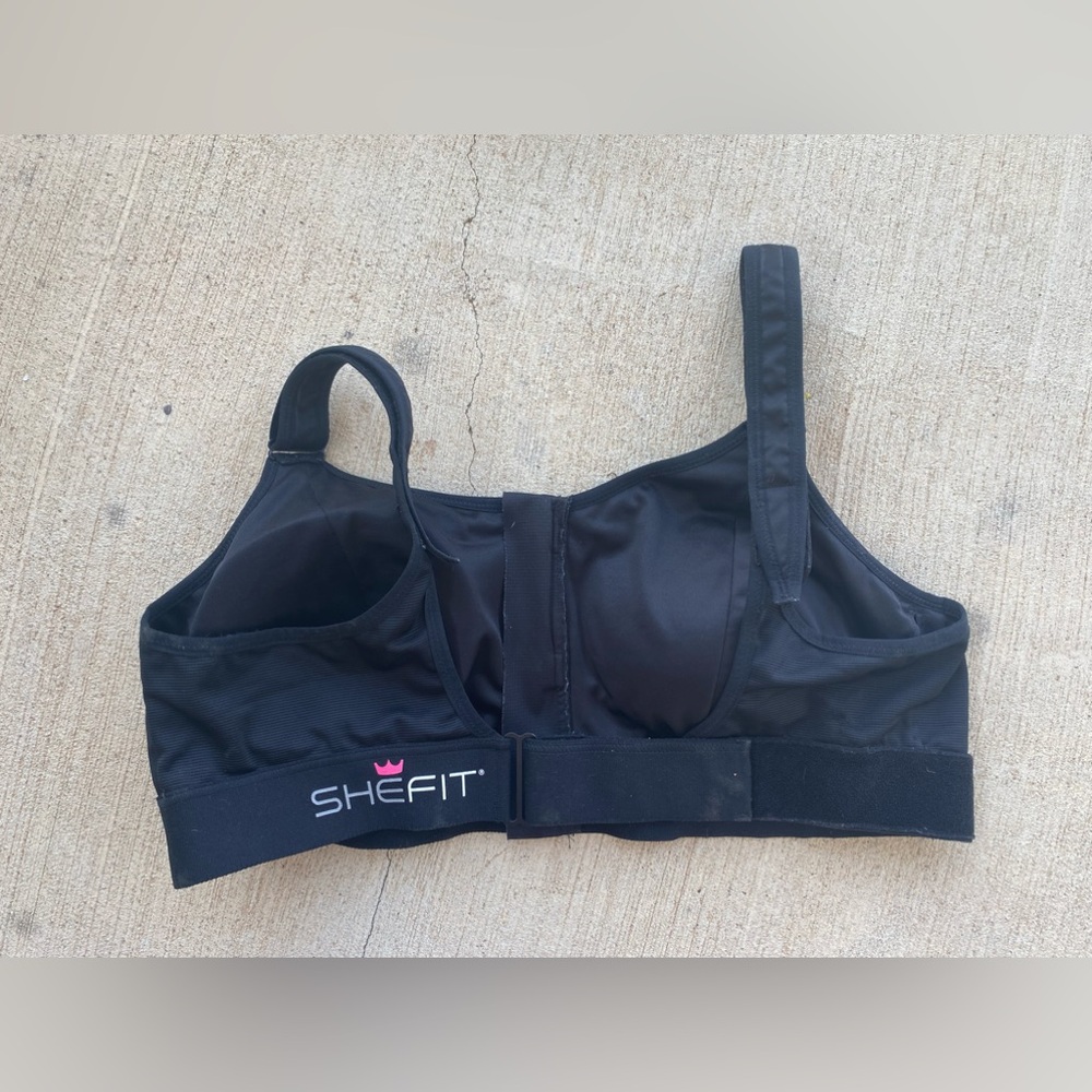 SHEFIT Ultimate Sports Bra Black, 4 Luxe